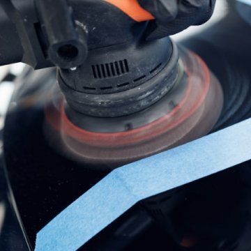 polisher getting rid of paint defects 